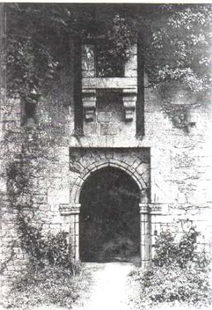 N° 58 /clisson / interieur du chateau-entree du bastion