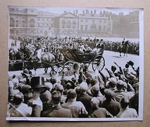 King George V & Queen Mary receive Loyal Addresses from Parliament in Westminster Hall.