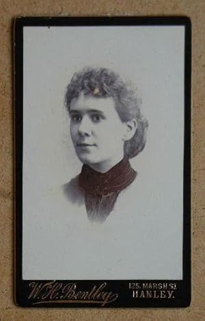Carte De Visite Photograph: Portrait of a Young Woman.