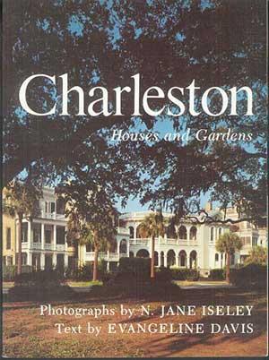 CHARLESTON HOUSES & GARDENS