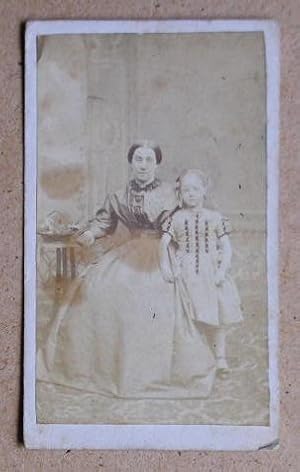 Carte De Visite Photograph: Portrait of a Mother & Daughter.