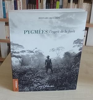 Pygmées l'esprit de la forêt, Paris, Marval, 1997.
