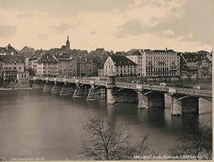 Ansicht von Basel. Die alte Rheinbrücke & Hotel Trois Rois. Albumin - Abzug. Original - Fotografi...