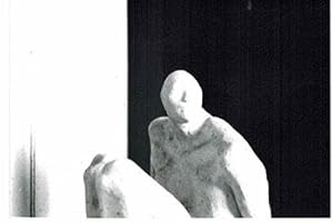 Photograph of he sculpture El luchador Enmascarado. 1987.