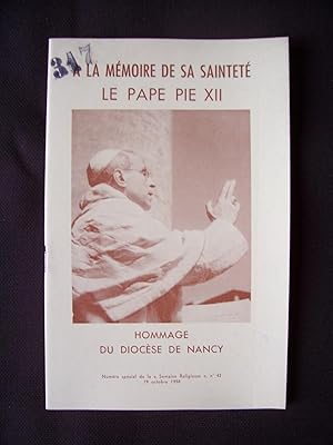 A la mémoire de sa sainteté le Pape Pie XII