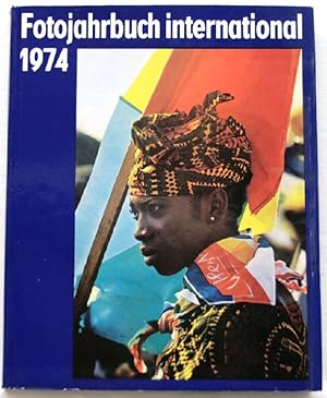 Fotojahrbuch international 1974; Eine internationale Umschau der Luft- und Raumfahrt;