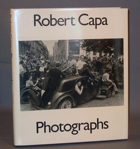 Robert Capa : Photographs