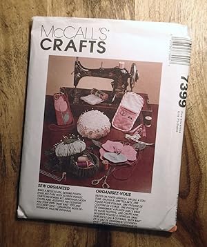 McCALL'S SEWING PATTERN: #7399: McCALL'S CRAFTS: Sewing Accessories: Needlecase, Pincushions, Sew...