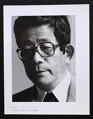 Portrait photographique de Kenzaburô Ôe par Bruno de Monès (tirage vintage signé)