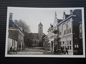 Velsen, Kerkweg met Gemeentehuis