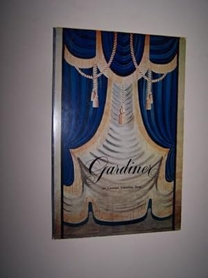 Gardiner Och Gardinuppsättningar [History of the Curtain in Sweden]