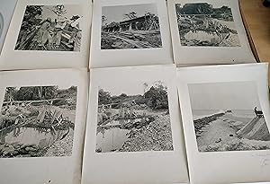 Lot de 7 grandes photographies originales sur papier en noir et blanc sur la construction de la l...