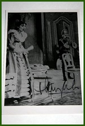 Photographie autographe signée par le ténor péruvien Luigi Alva (Luis Ernesto Alva y Talledo) (né...
