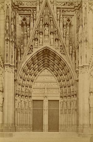 Germany, Köln, Cathedral Portal