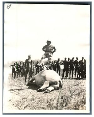Tchad, Georges Roederer, indigènes et un hippopotame