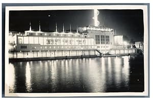 France, Paris, Exposition Universelle de 1937. Illuminations nocturnes