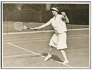 UK, Helen Wills Moody practicing in Wimbledon