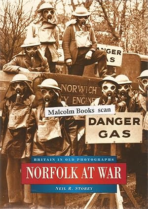 Norfolk at War in Old Photographs (Britain in Old Photographs)