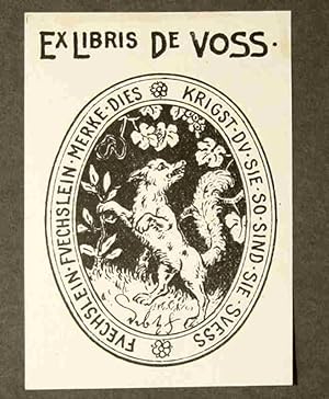 Ex Libris für de Voss. Motiv: Oval, darin aufrecht stehender Fuchs, zähnefletschend, inmitten von...