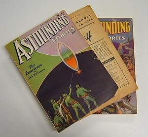 The Cometeers. Incomplete Serial in Three Issues of Astounding Stories: Volume XVII, Numbers 3, 5...