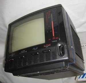 Antiguo Televisor - Old TV : RENMO - Model No : HB 14 - 1B. Blakc & White 14 cm