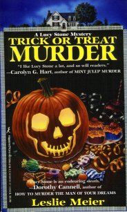 Trick or Treat Murder: A Lucy Stone Mystery