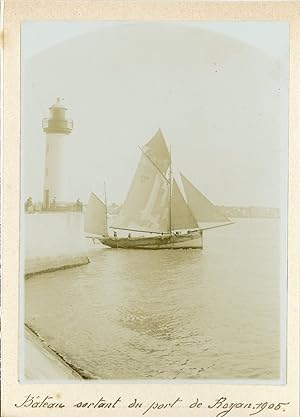 France, Bateau sortant du port de Royan 1905, Vintage citrate print
