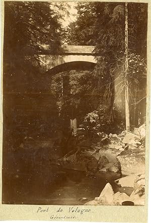 France, Vosges, Gérardmer, Militaires devant le Pont de Vologne, ca. 1900, vintage citrate print