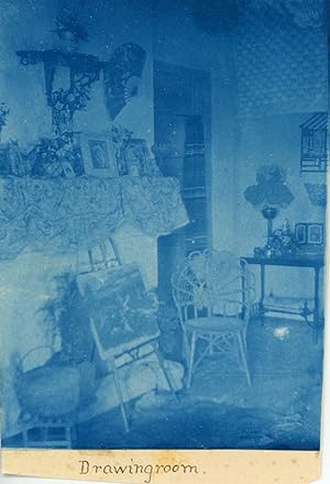 Angleterre, Drawingroom, Vue intérieure d'une maison, ca.1898, vintage cyanotype print