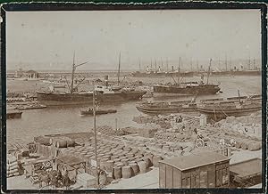 France, Marseille, Vue des bateaux marchands dans le port et la marchandise, ca.1900, Vintage cit...