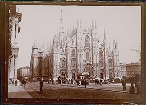 Italie, Milan, La Cathédrale et un tamway, ca.1900, Vintage citrate print