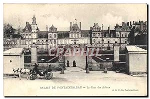 Carte Postale Ancienne Palais de Fontainebleau La Cour des Adieux