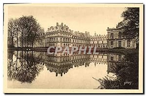 Carte Postale Ancienne Fontainebleau S et M le Palais vue d'Ensemble