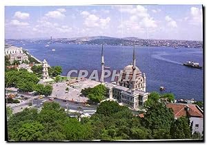 Carte Postale Moderne Istanbul Turkiye Dolmabace Sarayi Saat Kulesi ve Camii