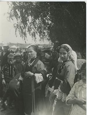Bulgaria, Sadovo, femmes en costume