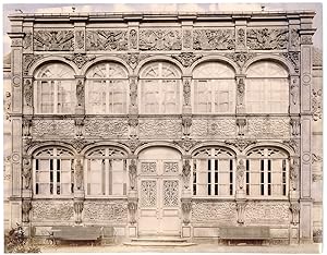 France, Nancy, façade d'un bâtiment à identifier, patrimoine Lorrain, sculptures, gargouilles