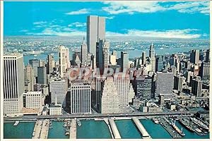 Carte Postale Moderne Aerial View of the tower Manhattan skyline showing the East River and the w...