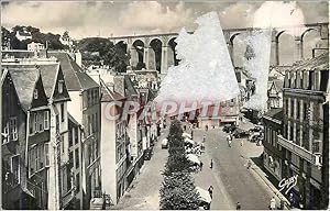 Carte Postale Moderne Morlaix Finistere Rue d Aiguillon au fond le Viaduc