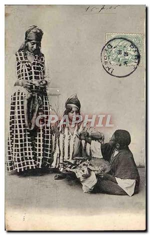 Carte Postale Ancienne Folklore Petit marchand AFrique du Nord