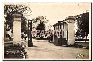 Rochefort - Entrée de la Base - Carte Postale Ancienne