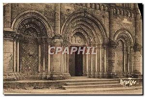 Carte Postale Ancienne Façade de l'Eglise romane de Pont l'Abbe d'Arnoult