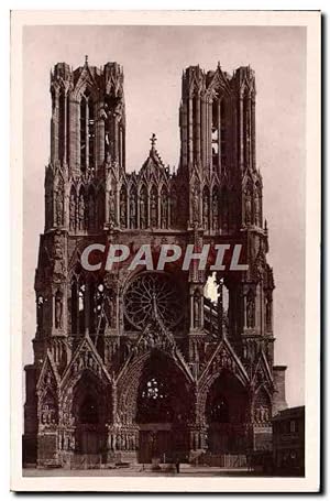 Carte Postale Ancienne Reims La Cathédrale apres la Guerre La Façade Militaria