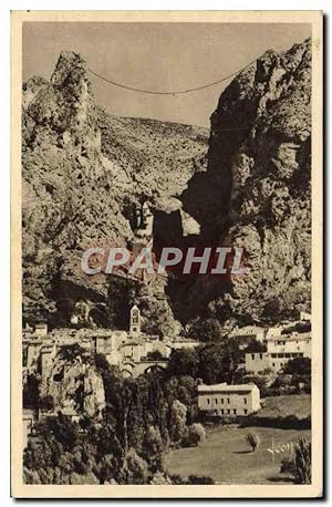 Carte Postale Ancienne Moustiers Ste Marie la falaise dominant la ville et la chaine reliant les ...