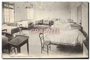 Carte Postale Ancienne Angers Institution de Mlle Poineau Un dortoir