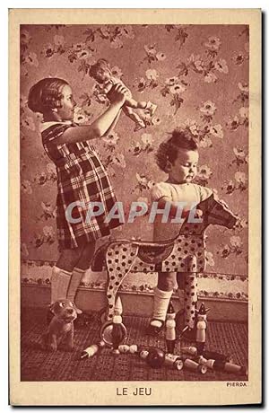 Carte Postale Ancienne Enfants le jeu Cheval en bois Poupee