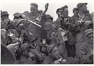 z135 Paparazzi Military 1950s Korean Soldiers Camera Photo Postcard