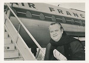 Orson Wells Boarding Air France Plane in 1967 Postcard