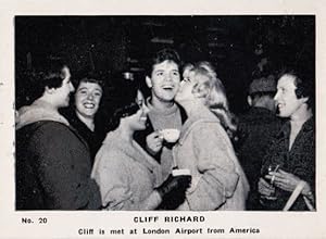 Cliff Richard Arrives At London Plane Airport Old Cigarette Photo Trading Card