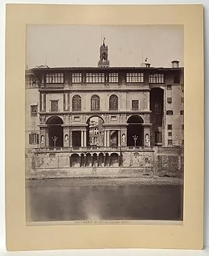 Firenze. Gli Uffizi dal lung'Arno Torreciani