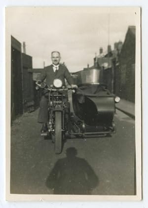 ANTIQUE VINTAGE 1934 MOTORCYCLE BIKE SIDECAR ARTISTIC SHADOW PHOTOGRAPHER PHOTO